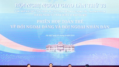 Quang cảnh phiên họp. Ảnh: Đức Thanh