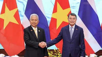 Thủ tướng Lê Minh Hưng hội kiến Chủ tịch Quốc hội Thái Lan - Ảnh: VGP/Nhật Bắc