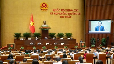 Quốc hội nghe Phó thủ tướng Hồ Quốc Dũng báo cáo tiếp thu, giải trình - Ảnh: QH. 