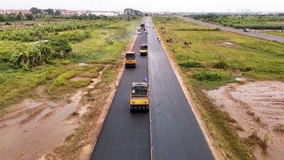 Vinaconex thi công đường song hành Vành đai 4, đoạn qua Đan Phượng.