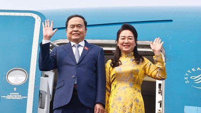 Chủ tịch Quốc hội và Phu nhân. Ảnh: TTXVN.