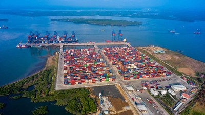 Theo dự thảo, quyết định của Chủ tịch UBND Thành phố về chấp thuận chủ trương đầu tư đồng thời với chấp thuận nhà đầu tư cũng là quyết định thành lập Khu logistics tích hợp. Ảnh: Lê Toàn.