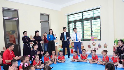 Bảo Việt dành 1 tỷ đồng trao học bổng “Bảo Việt - Vì tương lai Việt” cho sinh viên Đại học Kinh tế Quốc dân năm học 2026 - 2027