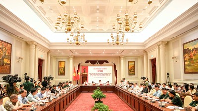 Toàn cảnh cuộc họp báo .