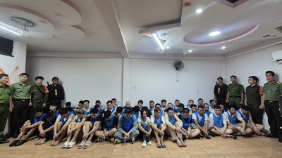 Một nhóm người nước ngoài vào TP.HCM lập ổ lừa đảo online bị công an phát hiện (ảnh minh họa) 