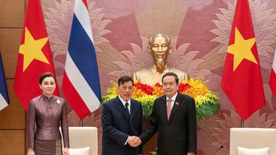 Chủ tịch Quốc hội Trần Thanh Mẫn hội kiến Nhà vua Thái Lan Maha Vajiralongkorn Phra Vajiraklaochaoyuhua và Hoàng hậu.
