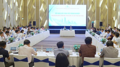 Toàn cảnh buổi đối thoại. Ảnh: danang.gov.vn
