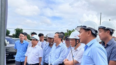 Lãnh đạo UBND TP. Đà Nẵng kiểm tra Dự án Hoàn thiện đường ven biển 129 -thành phần 2. 