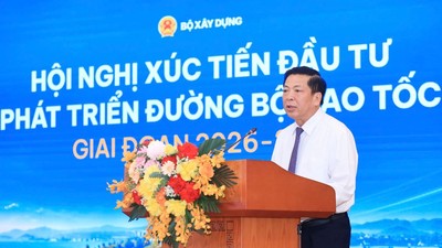 Bộ trưởng Bộ Xây dựng Trần Hồng Minh phát biểu tại Hội nghị xúc tiến đầu tư. 