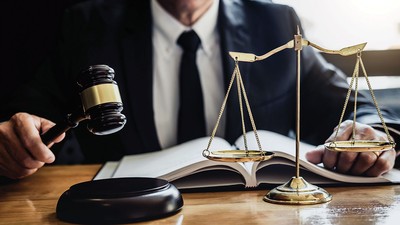 Tòa án là một trong những cách thức giải quyết khi có tranh chấp bảo hiểm 