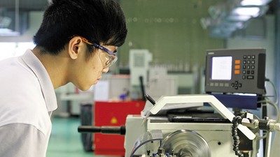 Dòng vốn FDI vẫn đổ về Việt Nam trong 9 tháng đầu năm 2026. Trong ảnh: Sản xuất tại một doanh nghiệp của Đức ở Việt Nam. Ảnh: Lê Toàn
