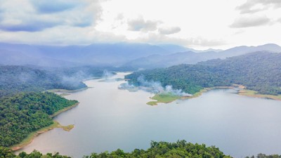 Khu vực núi U Bò - hồ Thác Chuối. Ảnh: Hoàng Táo