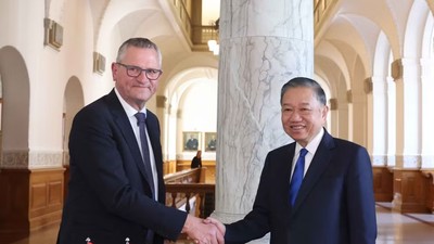 Tổng Bí thư, Chủ tịch nước Tô Lâm hội kiến Chủ tịch Quốc hội Đan Mạch Henrik Frandsen. (Ảnh: Thống Nhất/TTXVN)