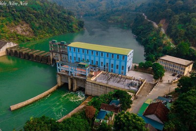 Một trong những nội dung được quan tâm nhất tại Hội nghị là tình hình hoạt động của hai Nhà máy Thủy điện Hủa Na và Nậm Nơn và kế hoạch phát triển trong tương lai