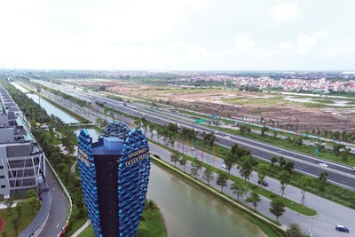 Phát triển dự án bất động sản luôn cần nguồn vốn lớn. Ảnh: Dũng Minh.