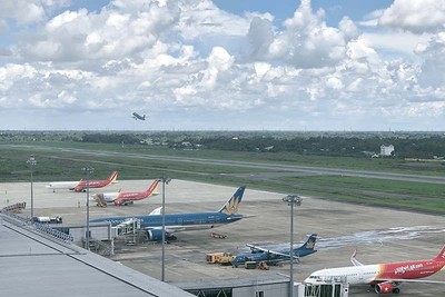 Vị trí quy hoạch Khu thương mại tự do và Tổ hợp công nghiệp, logistics, khoa học - công nghệ, đổi mới sáng tạo, đô thị đều gắn với Cảng hàng không quốc tế Cần Thơ. Trong ảnh: Cảng hàng không quốc tế Cần Thơ