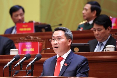 Ông Nguyễn Tấn Phát, Bí thư Đảng ủy phường Sài Gòn (TP.HCM ) trình bày tham luận - Ảnh: TTXVN 