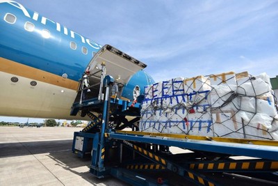 Nhập khẩu hàng hóa tăng kỷ lục ngay trong tháng đầu tiên của năm 2026, xấp xỉ 45 tỷ USD. 