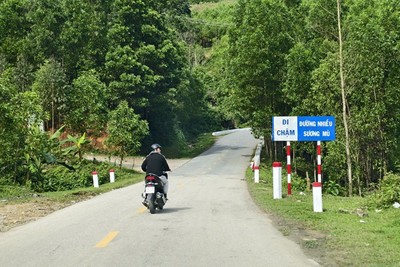 Quốc lộ 24 đang xuống cấp, ảnh hưởng đến an toàn giao thông, kết nối trục Đông - Tây của tỉnh do đó, lãnh đạo ở Quảng Ngãi kiến nghị ưu tiên đầu tư. 