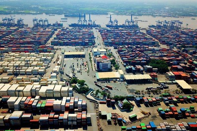 Việc Mỹ áp dụng mức thuế chung 15% cho tất cả các đối tác thương mại (ngoại trừ Mexico và Canada) thực chất đang tạo ra một "sân chơi phẳng" cho tất cả các đối thủ cạnh tranh trên thị trường Hoa Kỳ. Ảnh: Dũng Minh