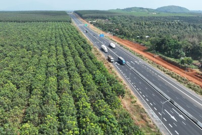 Một đoạn cao tốc Phan Thiết - Dầu Giây. 