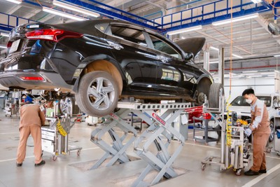 Ngành kinh doanh dịch vụ bảo hành, bảo dưỡng xe ô tô không còn là ngành nghề kinh doanh có điều kiện kể từ ngày 1/7/2026, theo Luật Đầu tư 2025. (Ảnh internet)