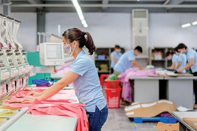 Tăng cường tiết giảm chi phí là giải pháp trọng tâm của May Sông Hồng trong năm 2026