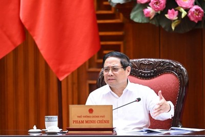 Thủ tướng: Không để thiếu nguồn cung, khẩn trương xây dựng kho dự trữ chiến lược xăng dầu 