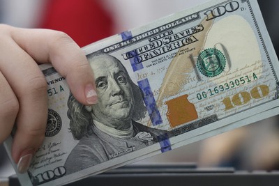 Áp lực tỷ giá lan từ chi phí vốn đến biên lợi nhuận doanh nghiệp