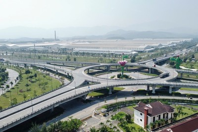 Dự án Khu nhà ở xã hội Núi Thành được giao cho công ty Cổ phần Tập đoàn Hà Mỹ Hưng làm chủ đầu tư.