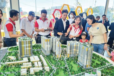 Doanh nghiệp địa ốc đang tìm đủ cách xoay vốn để phát triển dự án (Ảnh: Gia Huy)