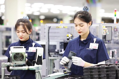 Việt Nam tiếp tục là điểm đến hấp dẫn của dòng vốn FDI trong chuỗi cung ứng toàn cầu. Trong ảnh: Nhà máy sản xuất của Samsung tại Việt Nam