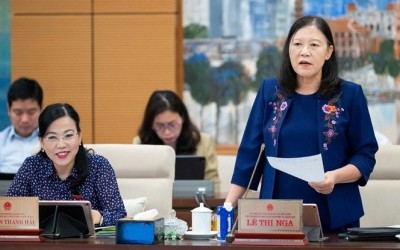 Chủ nhiệm Ủy ban Dân nguyện và giám sát Lê Thị Nga. 
