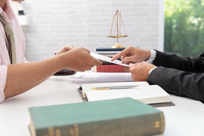 Doanh nghiệp nên bỏ thói quen “thích sự tiện dụng nhất thời” của các dịch vụ nước ngoài để chuyển sang “tư duy tuân thủ” bài bản