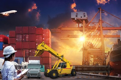 Giá dầu hạ nhiệt giúp hạ áp lực chi phí nhiên liệu, mở đường cho nhóm hàng không, vận tải và logistics cải thiện biên lợi nhuận