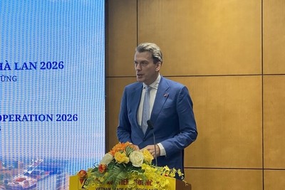 Ông Rick Slettenhaar, Đại biện lâm thời Đại sứ quán Hà Lan chia sẻ tại sự kiện, chiều 6/8. 