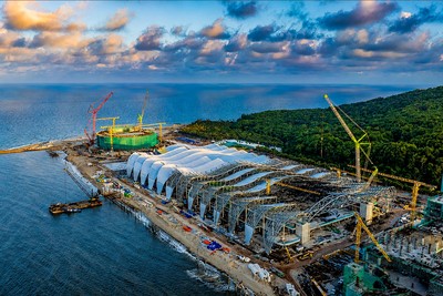 Hơn 17.000 lao động đang làm việc tại các dự án trọng điểm phục vụ APEC 2027. Ảnh: Ánh Dương.