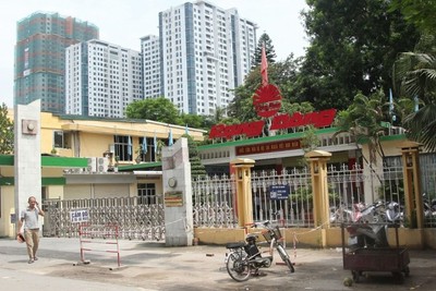  Công ty cổ phần Bóng đèn phích nước Rạng Đông tại 87-89 Hạ Đình.