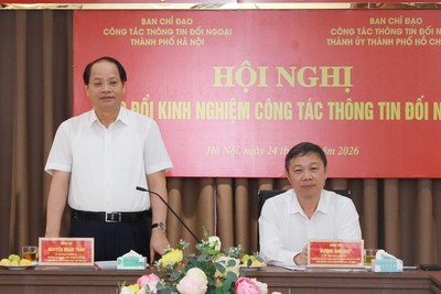 Trưởng ban Tuyên giáo Thành ủy Hà Nội Nguyễn Doãn Toản phát biểu tại hội nghị.