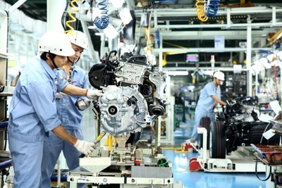 Ngành sản xuất của Việt Nam cải thiện tháng thứ 10 liên tiếp, sản lượng vẫn duy trì đà tăng