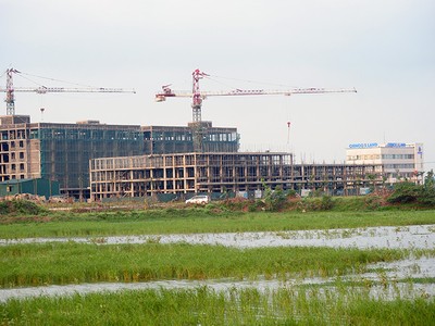 Địa ốc 7 ngày: Thương vụ M&A khủng gặp trở ngại