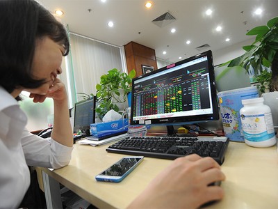 Công ty chứng khoán kiến nghị cải thiện thanh khoản