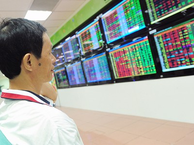 Chứng khoán phái sinh tuần qua: Từ vực thẳm bò lên!