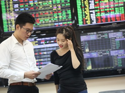 Bất ổn gia tăng vì giá dầu