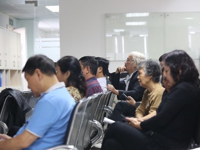 Thị trường cứa mất nửa giá trị của “ông lớn” chứng khoán