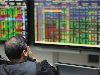 Bloomberg: VN-Index sẽ vượt đỉnh 2007, đạt mức 1.210 điểm cuối 2018