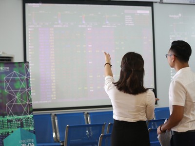 Đi chậm mà chắc