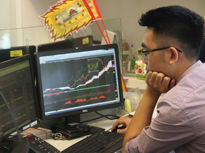 Chứng quyền ngày T+3: Cảnh báo các mã tăng quá cao