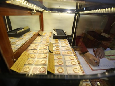 Giá vàng hôm nay ngày 6/3: Giá vàng tăng 500.000 đồng/lượng