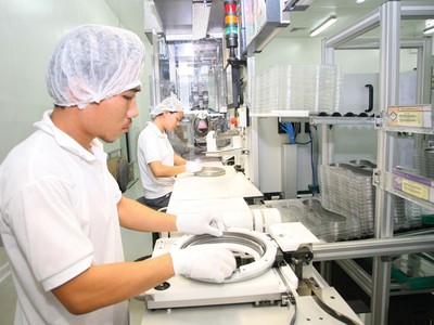 Thưởng ít, công nhân bỏ, lại lo tuyển dụng sau Tết